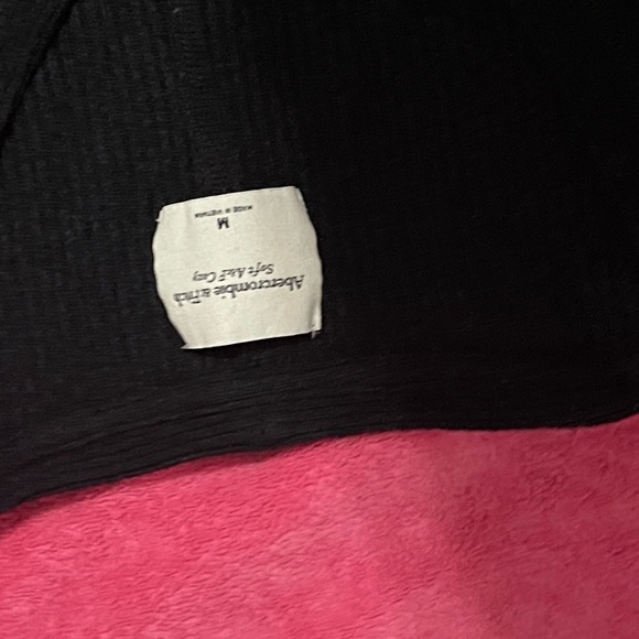 Black long sleeve top(buy 3 items for $5) - Picture 2 of 2
